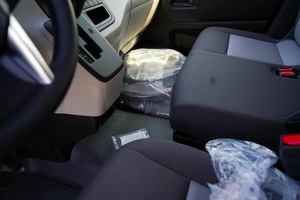 NUOVISSIMO 2026 Hiace Panel Bianco 299 CV Van 2 Posti 6 Cilindri Cambio Automatico 3999+cc Benzina Guida a Sinistra - Product Image 2