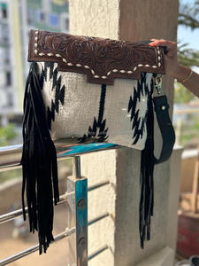 กระเป๋าผ้าอานแอลอีดีสไตล์ตะวันตกใหม่กระเป๋าถือสายหนังเครื่องมือกระเป๋าข้างแอซเท็กสีสันสดใสแกะสลักมือ - Product Image 3