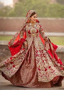 Lo último: deslumbrante chaqueta de novia, vestido brocado Lehenga y dupatta con Dabka adornado, perlas, piedra, trabajo de bordado de cuentas = 2025 - Product Image 2
