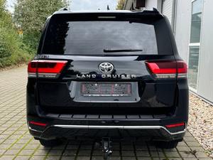 TOYOTA LAND CRUISER SUV 2024 ASEQUIBLE - Product Image 3
