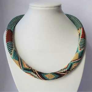 สร้อยคอโชคเกอร์ลูกปัดไข่มุก8มม. ทำด้วยมือพร้อมหินมุกธรรมชาติเครื่องประดับงานหัตถกรรมขนาดตามสั่ง - Product Image 1