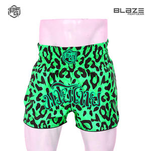 Short de Muay Thai en satin personnalisé imprimé Kick Boxing Vêtements de combat d'entraînement MMA avec service OEM Vêtements d'arts martiaux - Product Image 2