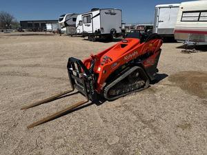 Cargador frontal Multifuncional Usado Kubota SCL1000 Minicargadora Kubota Diesel 25 HP Mini Excavadora 4 en 1 Cubo - Product Image 4