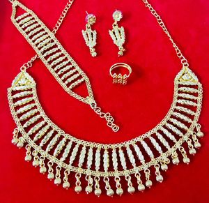 L'ensemble de mode vintage en or 24 carats du fabricant indien comprend des peignes de collier pour l'anniversaire de l'argent-principalement en cuivre fabriqué aux États-Unis et en France - Product Image 4