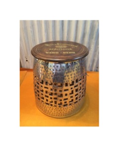 เก้าอี้ไม้เหล็กสแตนเลสตกแต่งด้านบนที่มีรูปแบบถ้วยตัดที่ซับซ้อนสำหรับห้องนั่งเล่น - Product Image 2