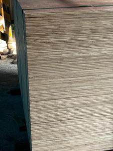 Film de placage de mélamine contreplaqué 12-18mm d'épaisseur meubles de construction principalement en pin vente entière LVL MDF - Product Image 2