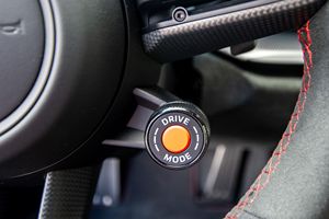 SUPER LIMPIO, LHD/RHD, PORS-CHE 911 CARR-ERA 4 GTS COU-PE 2026, LISTO PARA ENVIAR - Product Image 6