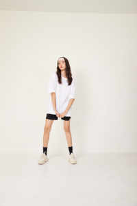 เสื้อยืดโอเวอร์ไซส์แขนสั้นผ้าคอตตอน 100% หนัก 300 GSM แบบถักสองชั้น สไตล์สตรีทแวร์ รุ่นพื้นฐานจากผู้ผลิต OEM - Product Image 4