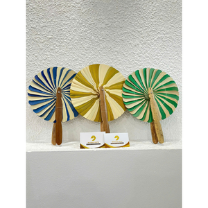 Mini ventilador de mano colorido con logotipo personalizado: diseños únicos al por mayor, ventiladores de rafia hechos a mano de Vietnam. - Product Image 3