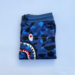 กางเกงขาสั้นตาข่ายผู้ชายพิมพ์ลายพรางสีน้ำเงินลายฉลามแบบซับลิเมชั่นพร้อมโลโก้สั่งทำพิเศษ แห้งเร็ว เหมาะสำหรับการฝึกซ้อมในฤดูร้อน - Product Image 6