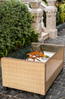 Ensemble de salon Mora en rotin tressé, mobilier moderne pour restaurant extérieur, tabourets, chaises, coussin de table 5 cm/230 g, Vietnam