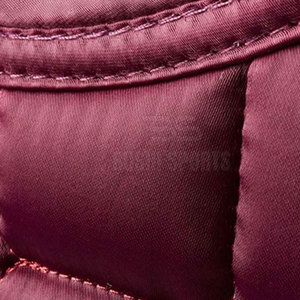 Tapis de selle classique matelassé pour cheval avec tissu léger, rembourrage confortable et design respirant - Product Image 4