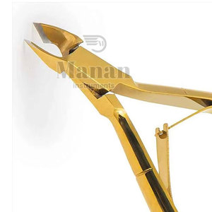 Coupe-ongles en acier inoxydable de haute qualité, lame courbée pour une coupe douce et précise, design compact pour un soin facile en déplacement - Product Image 6