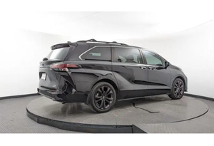 5TDDRKEC5NS090899 2022 Monospace de luxe XSE Fourgonnette familiale à 7 passagers et véhicules de voyage - Product Image 2