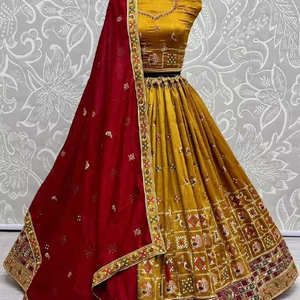 Lehenga choli ชุดแต่งงานปักรูป patola ที่สวยงาม - Product Image 1