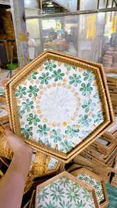 Meilleure vente plateau hexagonal incrusté de nacre personnalisable plateau de service vadrouille en rotin avec motif de coquilles incrustées - Product Image 4