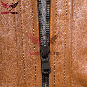 Chaqueta de cuero tostado de calidad superior para hombre para invierno, diseño clásico con bolsillos abotonados con cremallera, popelina forrada a juego tonalmente - Product Image 4