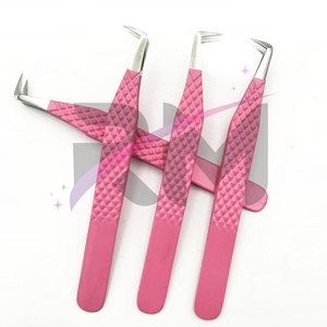 Pinzas Profesionales RMI de Alta Calidad para Extensión de Pestañas, Acero Inoxidable Antiestático, Duraderas, con Punta de Diamante Plateada y Agarre Rosa - Product Image 5