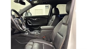 Chevrolet Blazer Premier FWD 2023 Usado en Buen Estado - Product Image 3