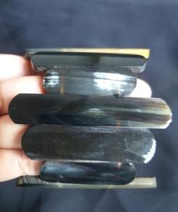 Brazalete de cuerno de búfalo de color natural con diseño de ágata Artesanía de ágata de estilo animal elegante - Product Image 2