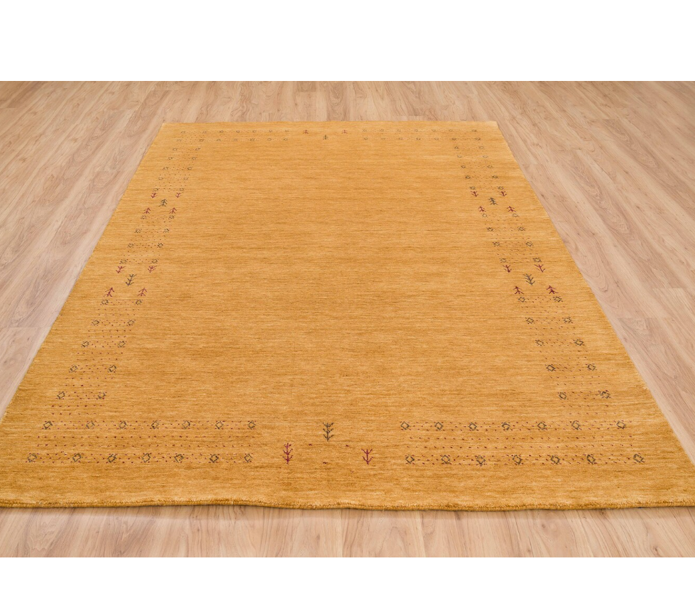 มีสีสัน