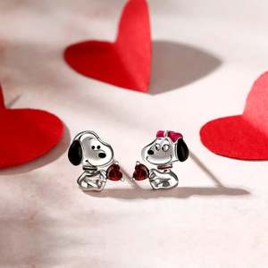 ต่างหูเงินแท้รูปหัวใจคู่รักลูกสุนัข Jeulia Find Your True Love - Product Image 6