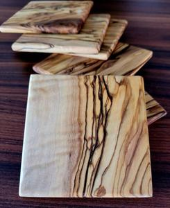 Posavasos de madera de excelente calidad Natural 100% Posavasos de nogal ecológicos de lujo posavasos de madera cuadrados para bebidas a bajo precio - Product Image 1