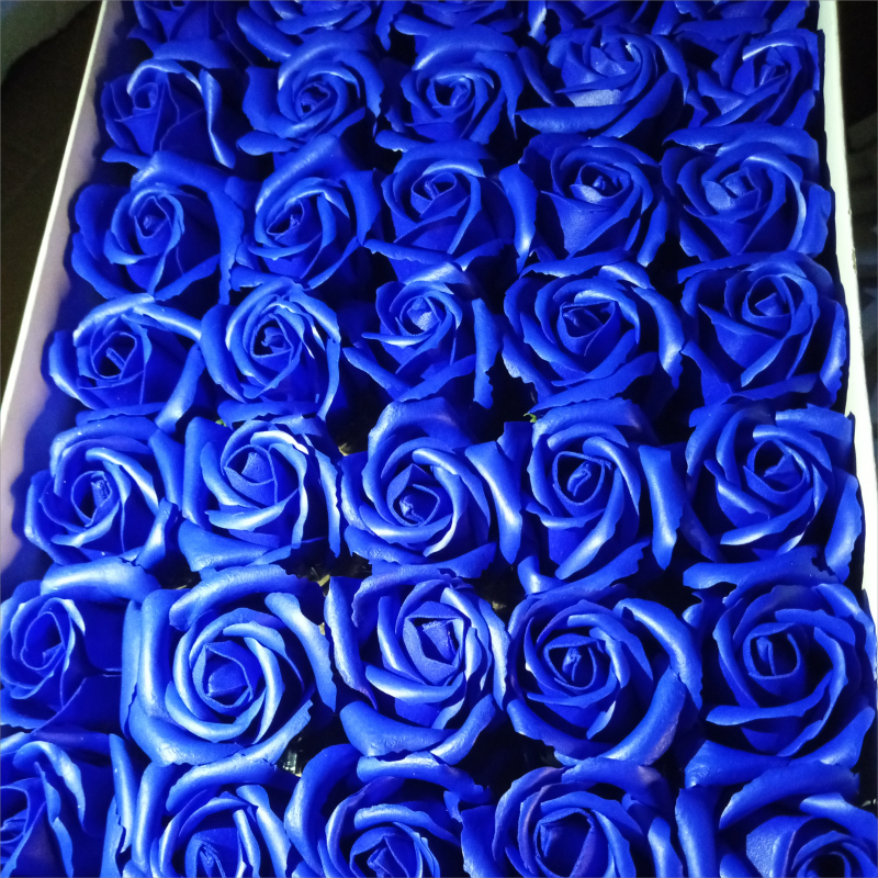 สีฟ้า