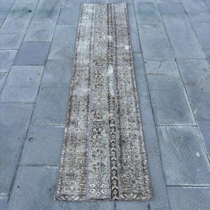 Alfombra de 1.8x7.7 pies, Alfombra Turca, Alfombra Floral Gris - Product Image 1