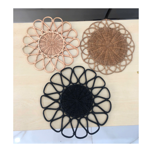 Assiette murale en rotin tressé - Assiette de présentation naturelle faite à la main - Panier décoratif bohème résistant aux taches et antidérapant pour la maison - Product Image 5