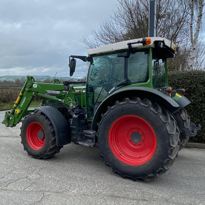Venta al por mayor de tractor compacto Fendt 211S Vario Gen3 de segunda mano, disponible para necesidades agrícolas profesionales con tecnología avanzada. - Product Image 3