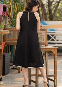 Robe haute couture faite à la main pour femmes, style vintage avec broderie, robe de soirée élégante teinte unie à col licou noir sexy - Product Image 6