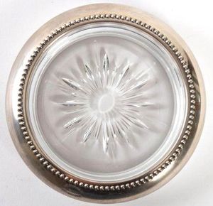 Luxury Stainless Steel Nickel Plated <b>Wine</b> <b>Bottle</b> <b>Coaster</b> for Classic Modern Interiors Homes Restaurants Enduring Eco-Friendly - Product Image 1