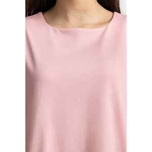 เสื้อยืดผู้หญิงทรงเข้ารูป สีชมพู ผ้าฝ้าย 100% ไซส์ XS-XL ระบายอากาศได้ดี รุ่นพื้นฐาน WM-KTP-SS24-011 ความยาวสั้น ผ้าถักย้อมสีพื้น - Product Image 5