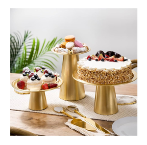 Fantaisie Classique En Laiton Gâteau Stand Premium Vantage Moderne En Laiton Gâteau Stand 3 PCS Différentes Tailles Prix Le Plus Bas - Product Image 1