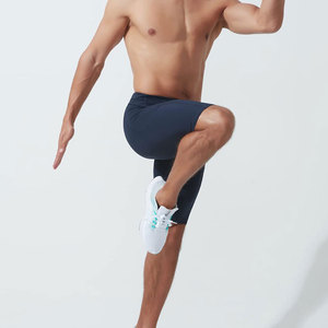 Shorts de compression de sport non tissés de qualité supérieure pour hommes, nouveau design, séchage rapide, respirant, faible MOQ - Product Image 2