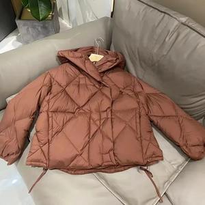 Nueva Chaqueta corta con capucha de invierno, Abrigo acolchado con diamantes, prendas de vestir, forro de nailon, moda gruesa, cálida, suelta, transpirable, técnica estampada - Product Image 5