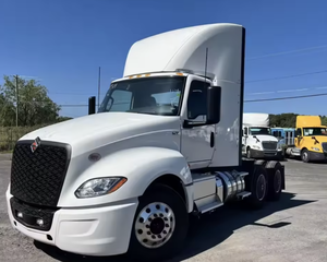 Best!! Affordable Price 2023 Heavy Duty Used Day Cab <b>Truck</b> 6x4 450HP Diesel Automatic For Sale Worldwide Delivery - Product Image 2