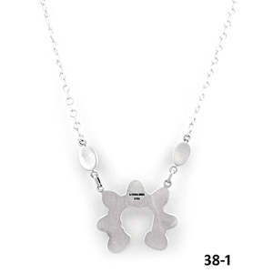 Collier de style classique sud-ouest fait main avec perles en argent sterling et perles noires, orné de motifs de fleurs, d'ancre et de chiffres - Product Image 4