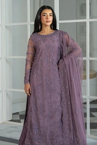 ชุดสูท shalwar kameez ผ้าชีฟองปักลายสำหรับงานปาร์ตี้ - Product Image 3