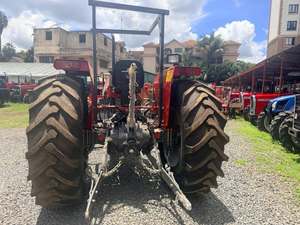 รถแทรกเตอร์มือสองสีแดง รุ่น Massey Ferguson 385 ขับเคลื่อน 4 ล้อ สำหรับงานเกษตรกรรม - Product Image 2