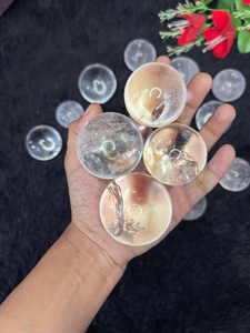 Esfera de Cuarzo Transparente Natural Tallada, Bola de Cristal para Meditación, Piedra Preciosa de Alta Calidad de Gujarat - Product Image 2