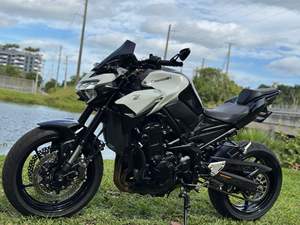 มีรถมอเตอร์ไซค์ Kawasaki Z900 ABS ปี 2022 มือสองพร้อมขาย - Product Image 5