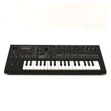 Synthétiseur analogique/numérique interactif JD-XI 37 touches, neuf et parfait, prêt à être livré - Product Image 2