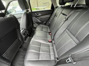 Land Rover Range Rover Velar S d'occasion propre 2023 - Product Image 5