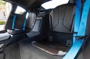 Portaequipajes Metálico Automático para B-M-W i-8 2015 con Asientos de Cuero, Batería de Litio y Características Premium - Product Image 3