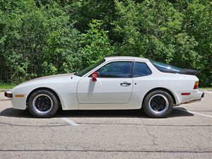 Gran Oferta, Negocio Excelente: Porsche 944 de 1985, Listo para Enviar - Product Image 3