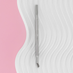 Poussoir à cuticules en acier inoxydable à double extrémité personnalisé professionnel pour l'élimination des peaux mortes et les ongles propres - Product Image 6