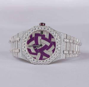 นาฬิกาข้อมือผู้ชายสไตล์ฮิปฮอป ประดับเพชร VVS คุณภาพสูง ระบบควอตซ์ หน้าปัดกระจก สายทองเหลือง งานฝีมือประณีต เพชรเลี้ยงในห้องปฏิบัติการ - Product Image 1