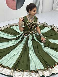 Lehenga choli ผ้าคอตตอนแท้พิเศษ, เพิ่มการสร้างสรรค์ใหม่ - Product Image 3